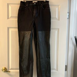 Abercrombie & Fitch // 90s straight ultra high rise